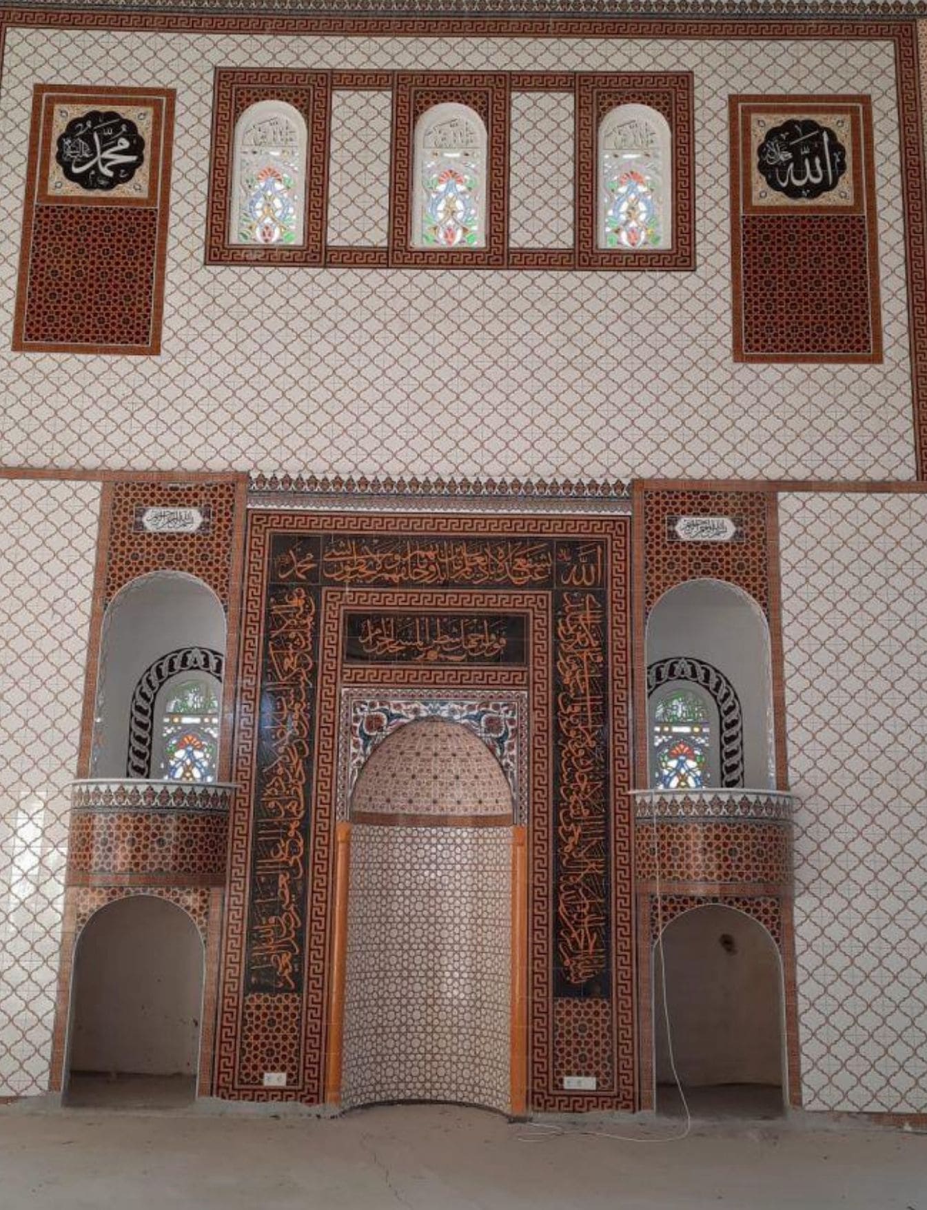 Mihrap Minber Kürsü Çeşitleri - 26, Cami Sanatı Mihrap Minber Kürsü Çinileri