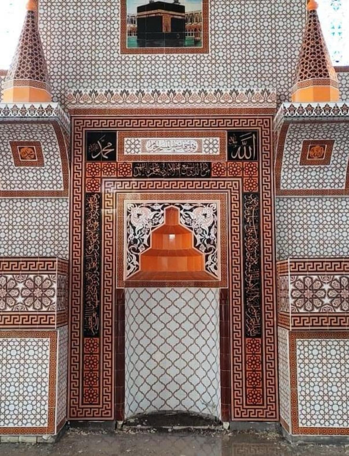 Mihrap Minber Kürsü Çeşitleri - 05, Çini Desenli Mihrap Minber Kürsü Çeşitleri